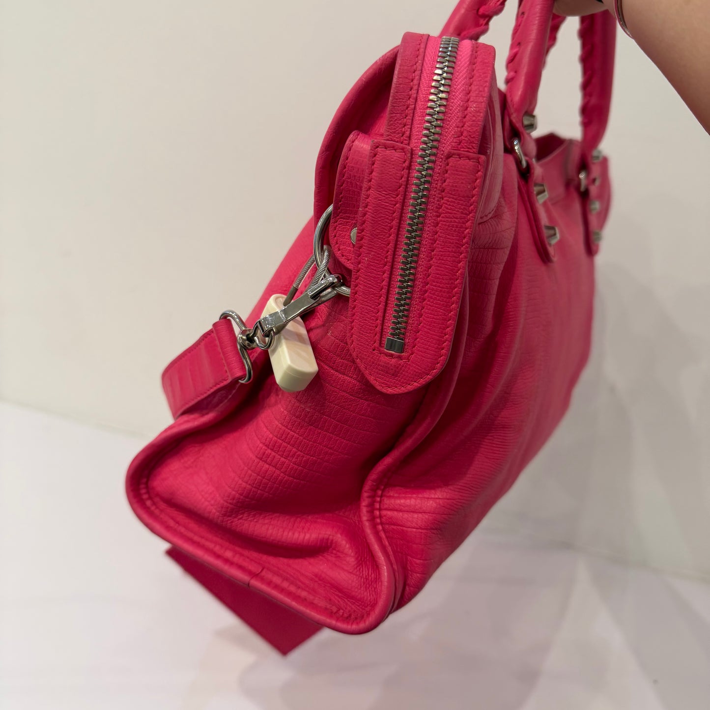Balenciaga Neon Pink Leather Lizard Embossed Agneau Hardware Medium Le City Bag