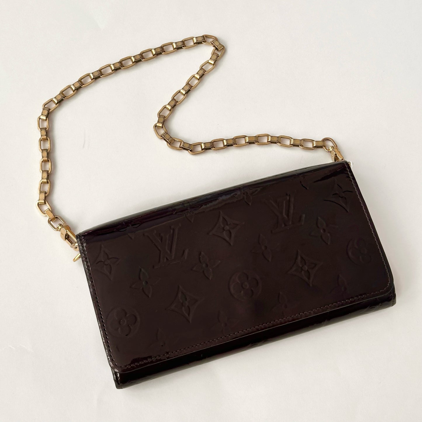Louis Vuitton Vernis Amarante Sarah Chain Wallet Bag