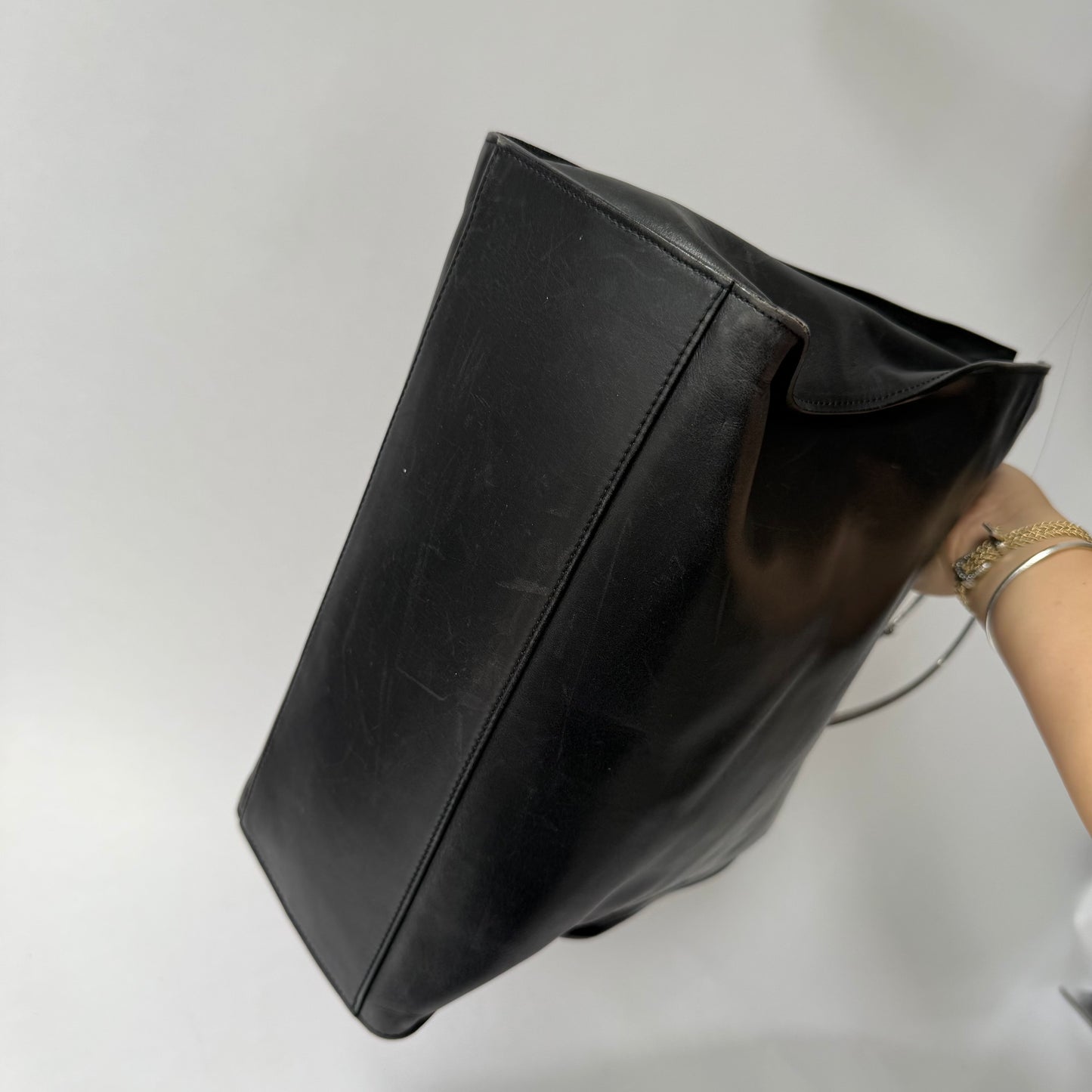 Gucci Black Lambskin Tom Ford Era Top Handle Tote Bag