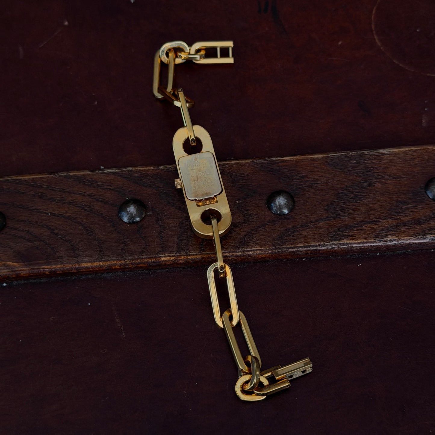 Gucci Gold Chunky Chain Bracelet Gold Dial Watch