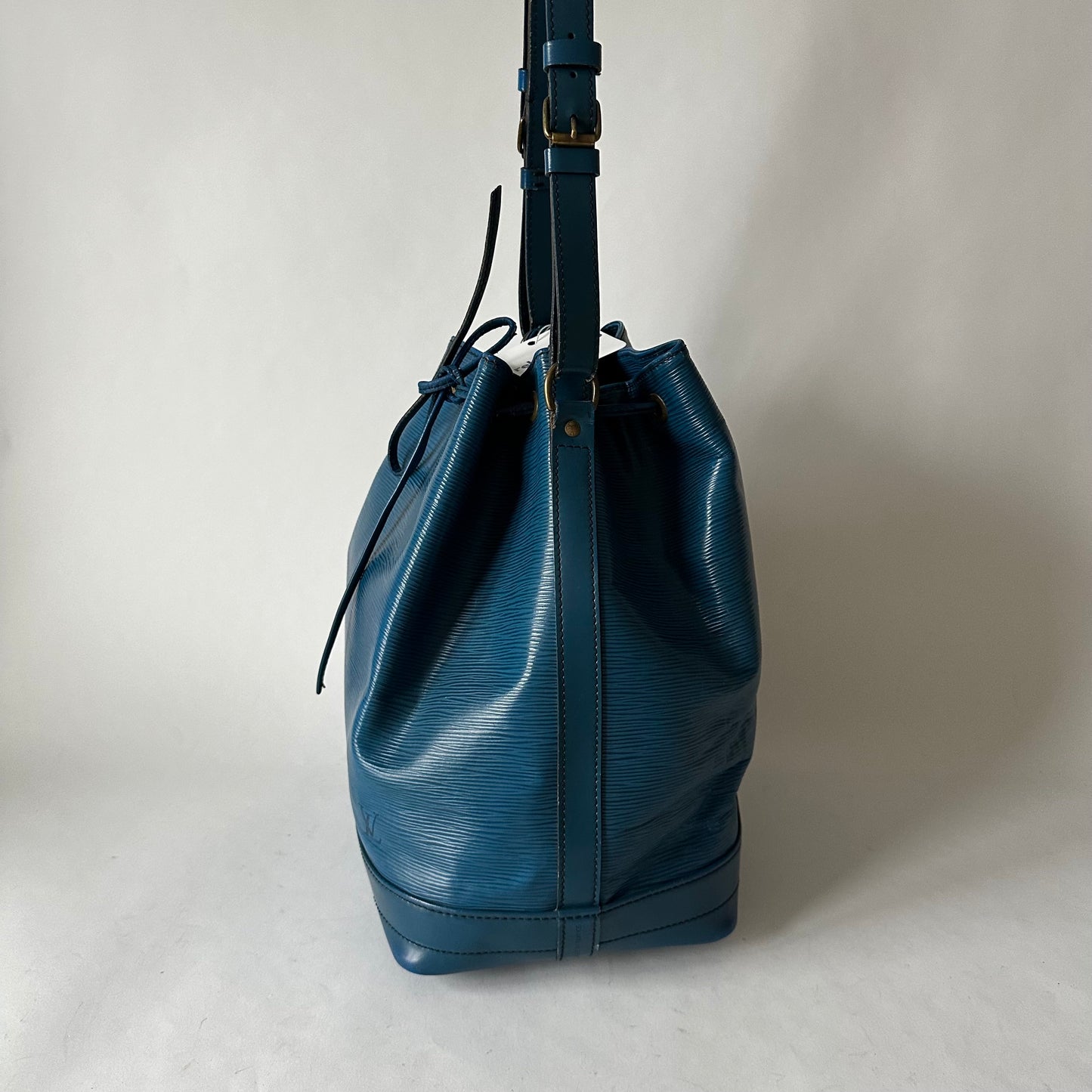 Louis Vuitton Toledo Blue Epi Bucket GM Bag 1990