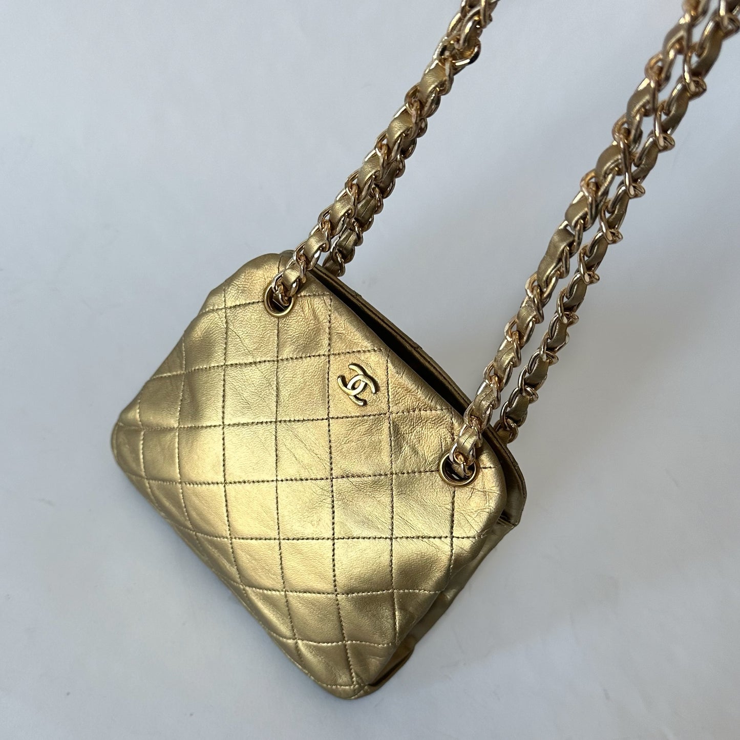Chanel 1990 Gold Lambskin Kisslock Shoulder Bag