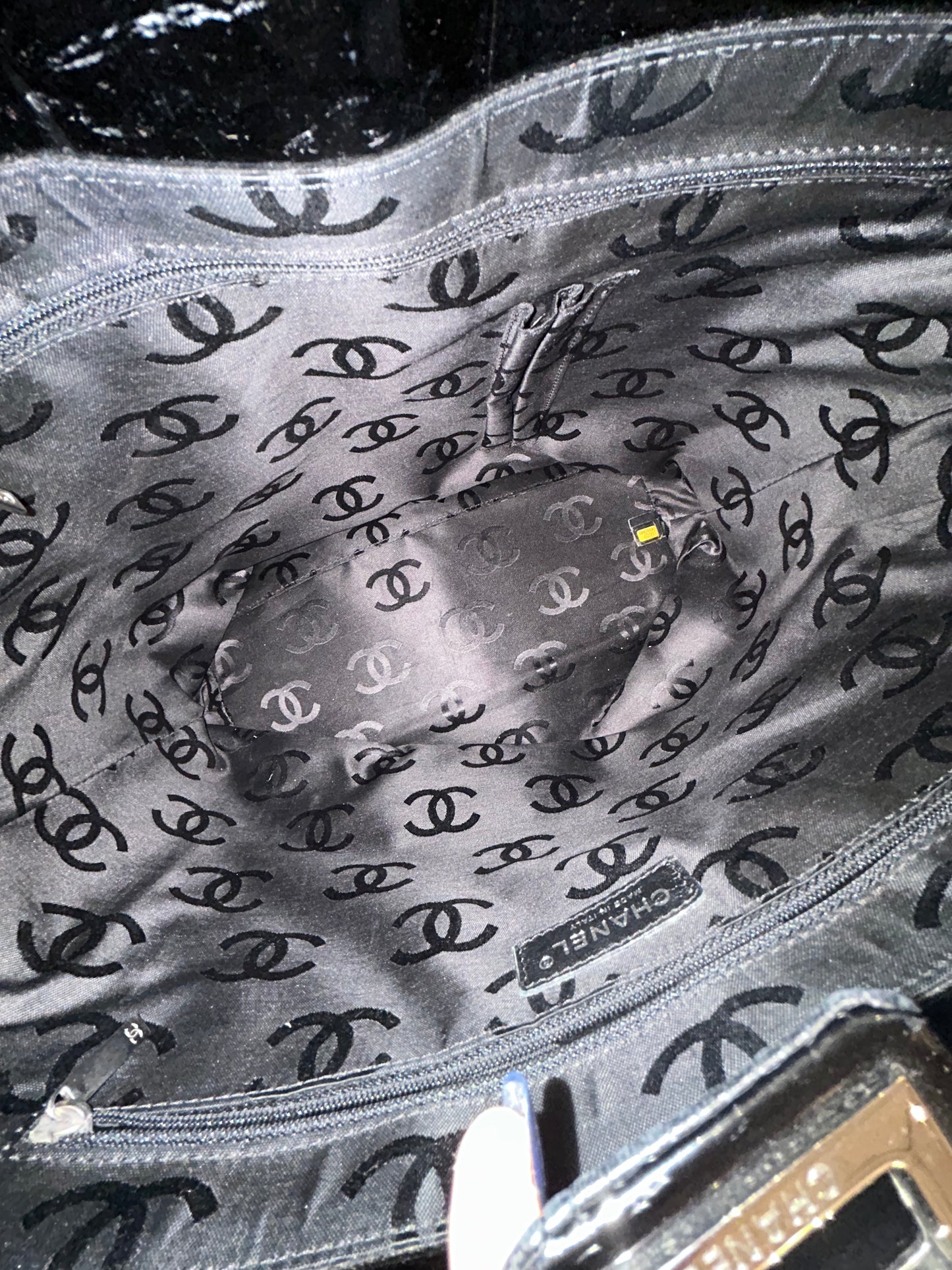 Chanel 2005 Black Patent Leather Chain Shoulder Tote