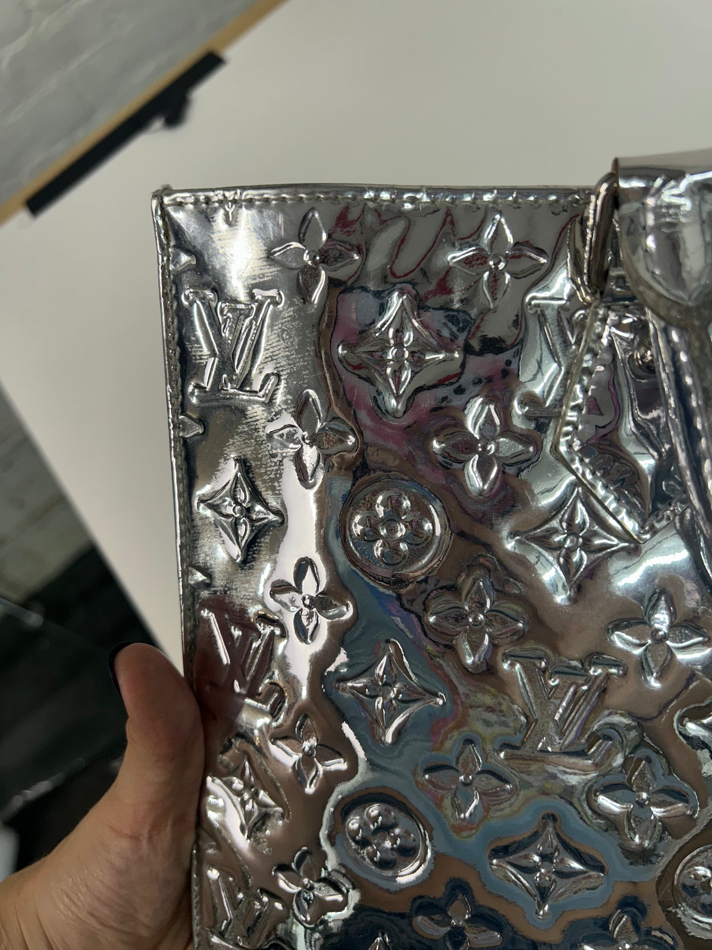 Louis Vuitton Silver Metallic Vernis Monogram Sac Plat Handbag