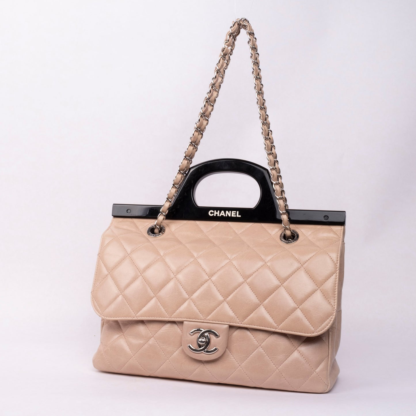 Chanel 2014 Beige Lambskin Quilted Acrylic Handle Delivery Flap