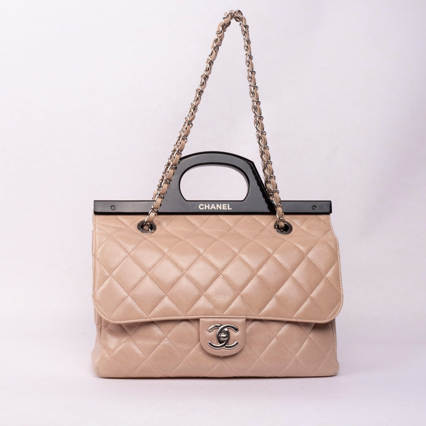 Chanel 2014 Beige Lambskin Quilted Acrylic Handle Delivery Flap