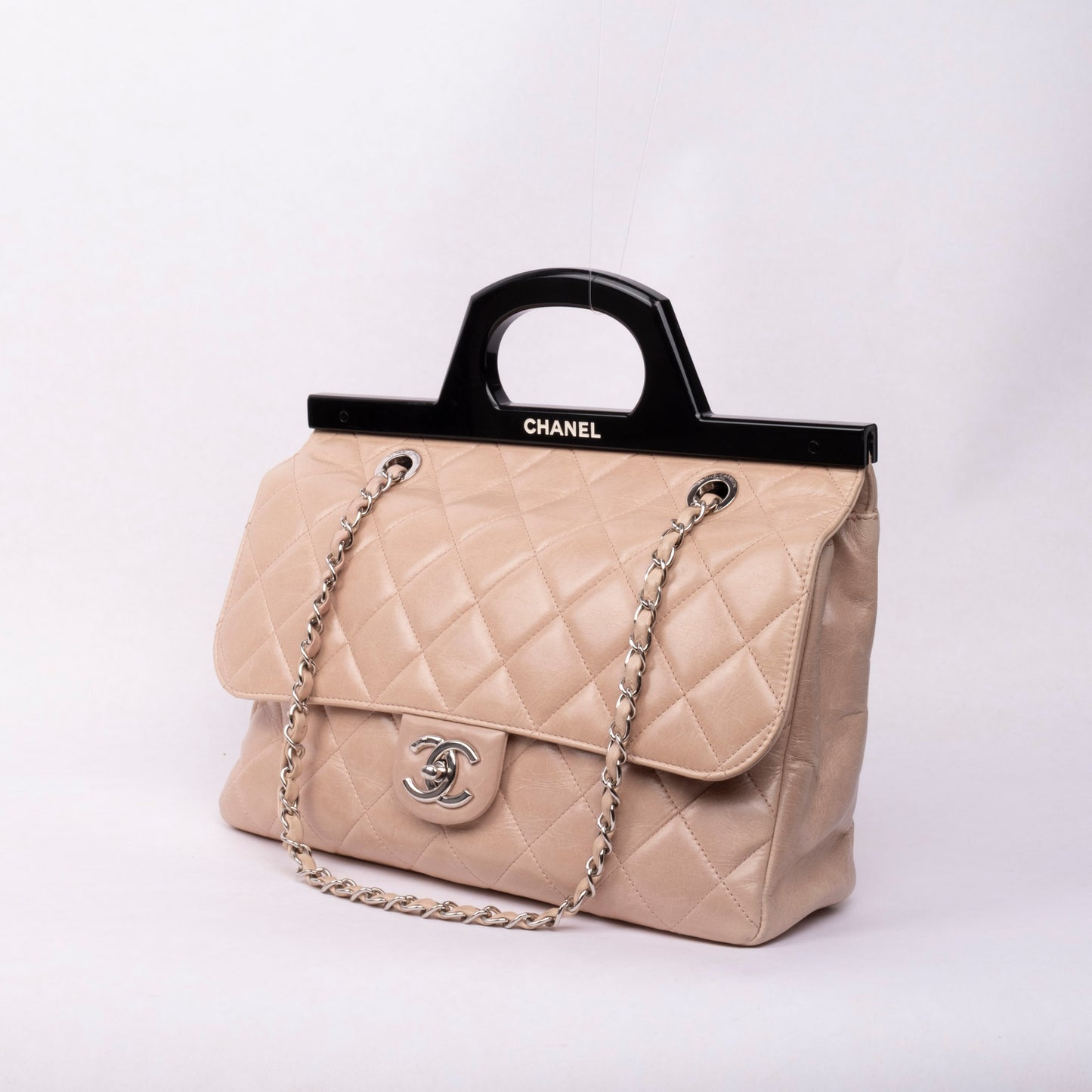Chanel 2014 Beige Lambskin Quilted Acrylic Handle Delivery Flap